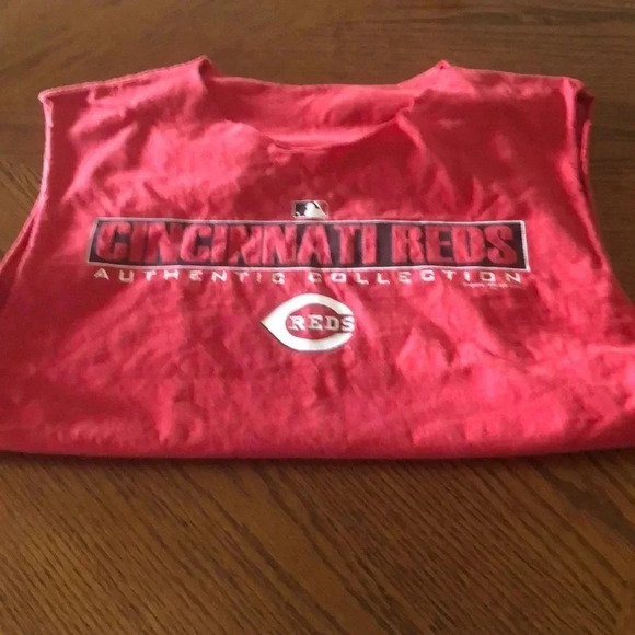 Cincinnati Reds authentic tee shirt - Picture 4 of 4